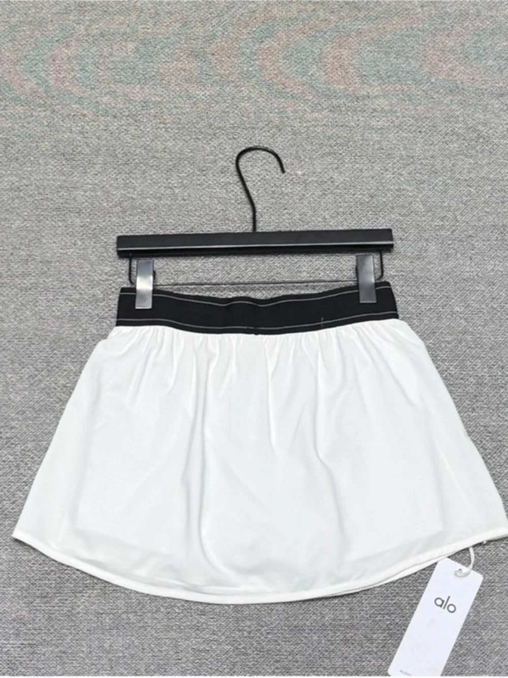 ALO Yoga White Mini Skirt with Black Waistband